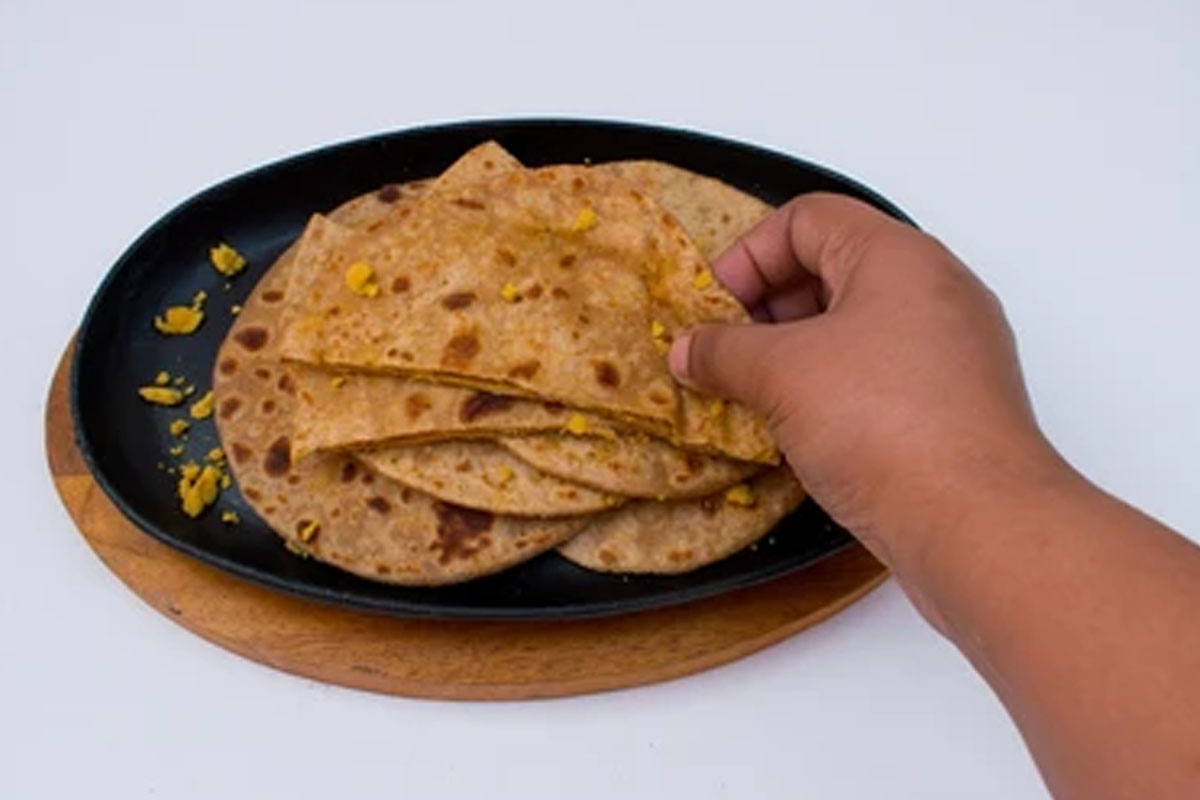 Leftover Dal Recipes: 4 Easy & Delicious Breakfast Ideas
heading-ta dekhbe?