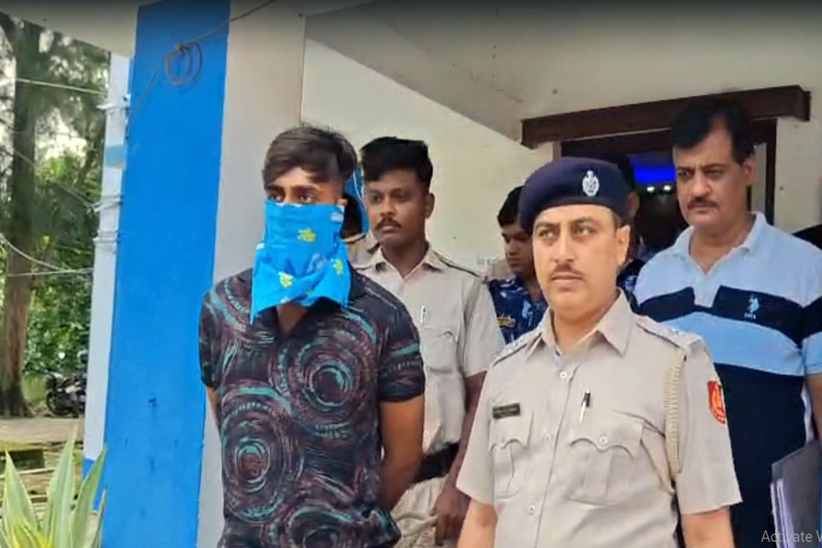 নন্দীগ্রামে গা ঢাকা দিয়েও হল না শেষরক্ষা, দিল্লি এসটিএফের জালে কুখ্যাত ‘অপরাধী’ ওয়াসিম