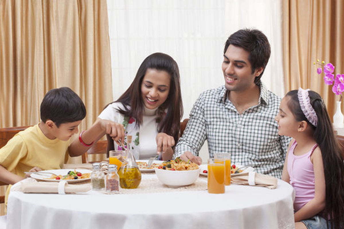 eating together reduces depression dementia risk