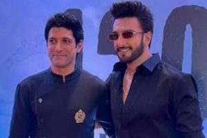 ‘শুটিং শুরুর আগে সিনেমা ছাড়া…’, নাম না করে ‘ডন ৩’ বিতর্কে রণবীরকে বিঁধলেন ফারহান!