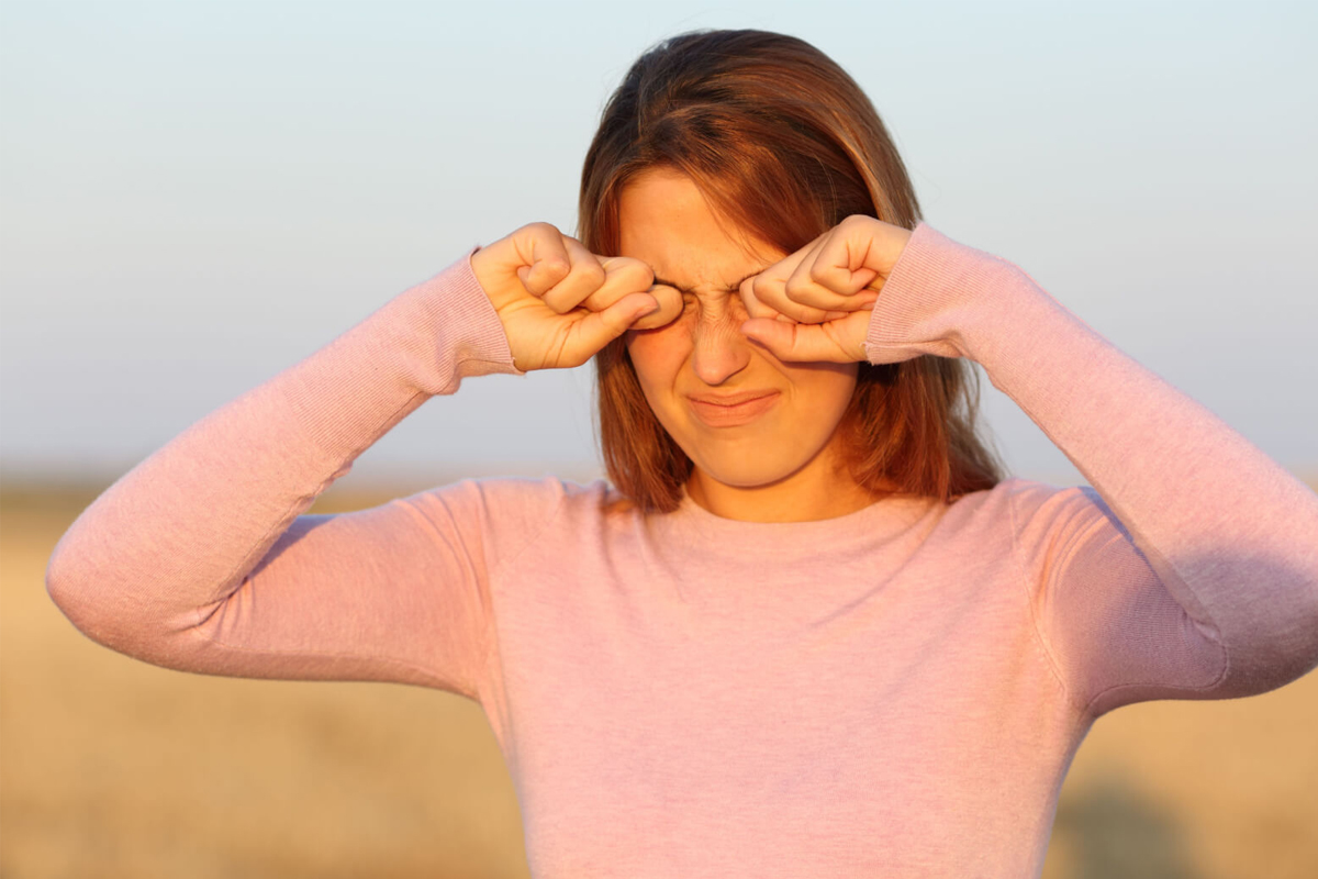 Burning Eyes After Sun Exposure? Know These 8 Signs of Eye Sunburn