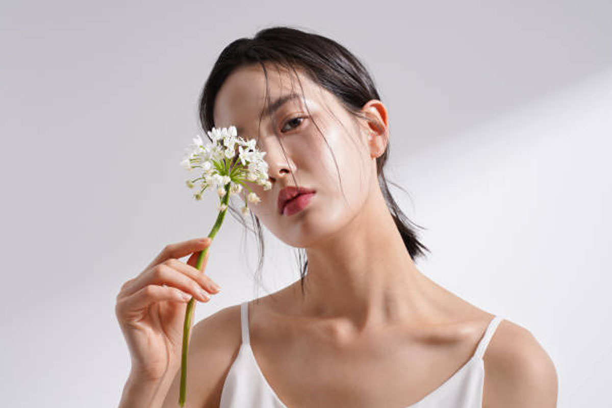 Natural flower-based skincare tips for healthy skin