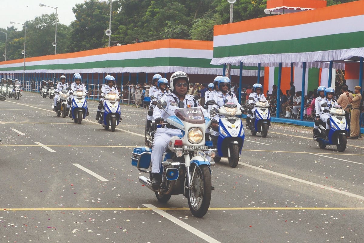 স্বাধীনতা দিবসে লোকভবনে আমন্ত্রিত ৪ হাজার, অনুষ্ঠানে অন্য ৫ রাজ্যও, নবান্নের গুচ্ছ গাইডলাইন