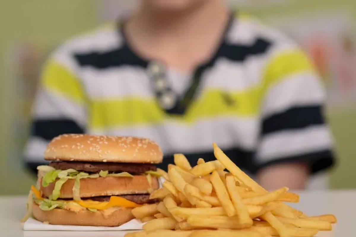 maharashtra junk food ban near schools paediatrician explains child health