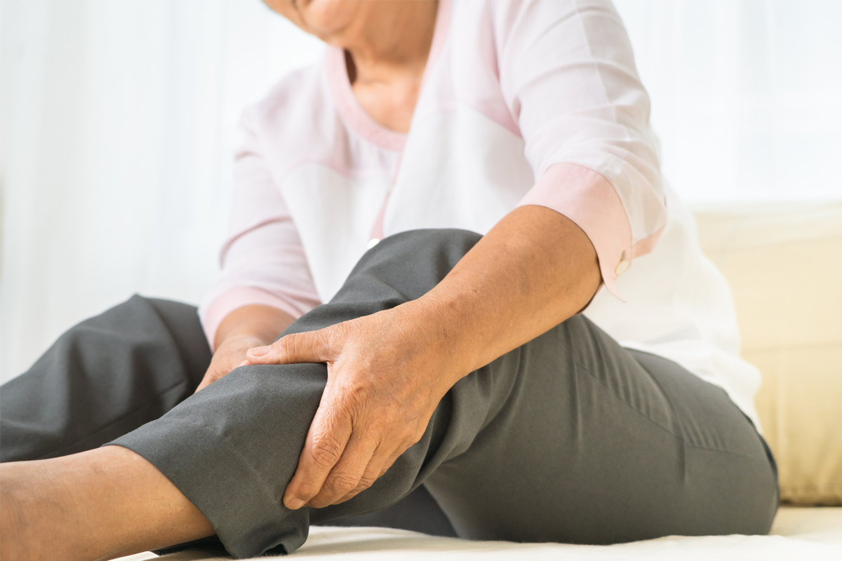 Leg Pain or Sciatica? Key Symptoms, Causes and Warning Signs