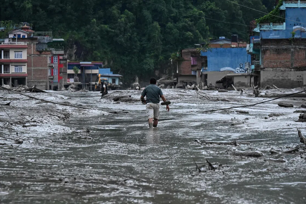 nepal floods infection risk how to stay safe
