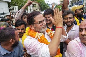 তিন দশকের গেরুয়া গড়ে ধস, ভরাডুবি সামলে কোন অঙ্কে ‘কামব্যাক’ প্রশান্ত কিশোরের?