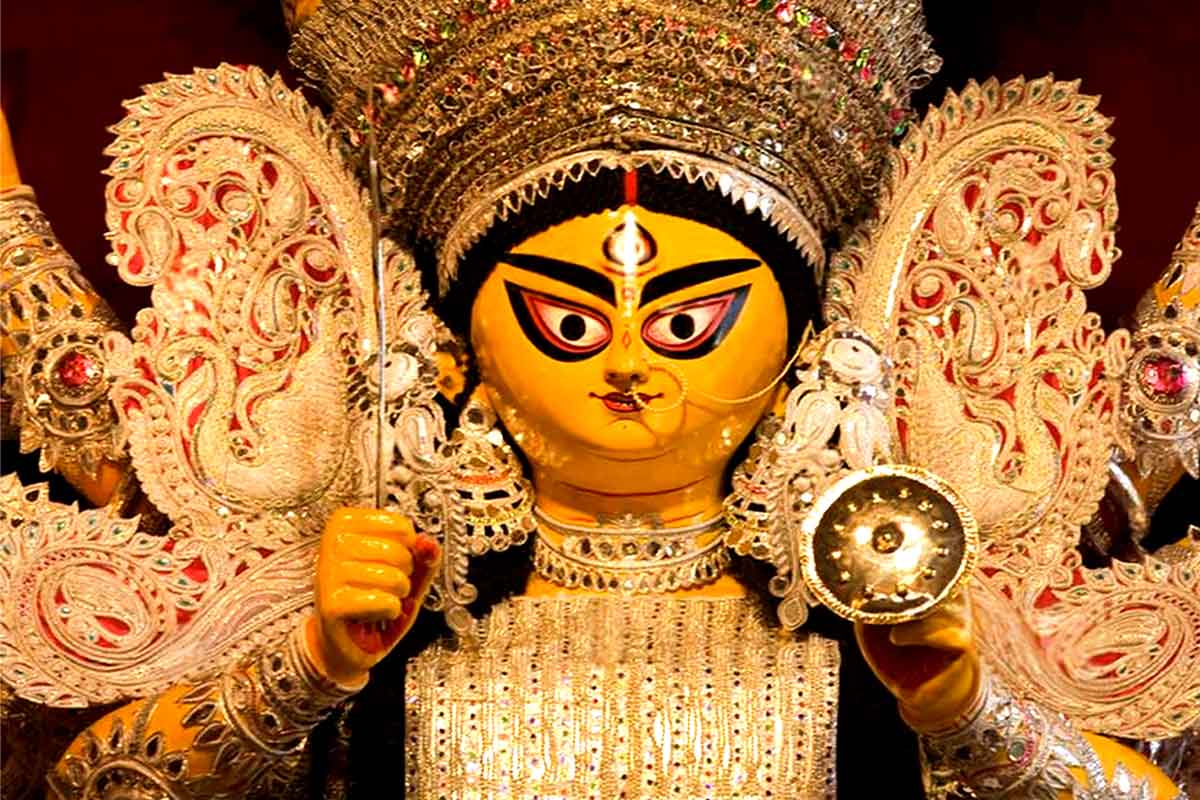 From statehood to epic poetry on the theme of durga puja in changing Bengal