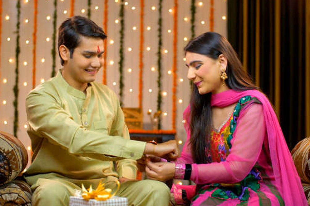 Old Rakhi? Dispose It With Respect for Faith and Nature