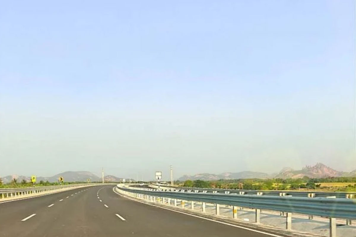 সড়কপথে মাত্র ৬ ঘণ্টায় কলকাতা থেকে বারাণসী, তৈরি হচ্ছে ৬ লেনের এক্সপ্রেসওয়ে