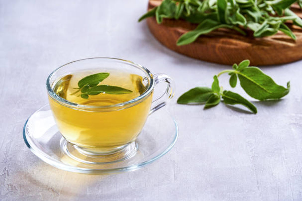 How To Make Soha Ali Khan’s 4-Ingredient Digestive Tea at Home