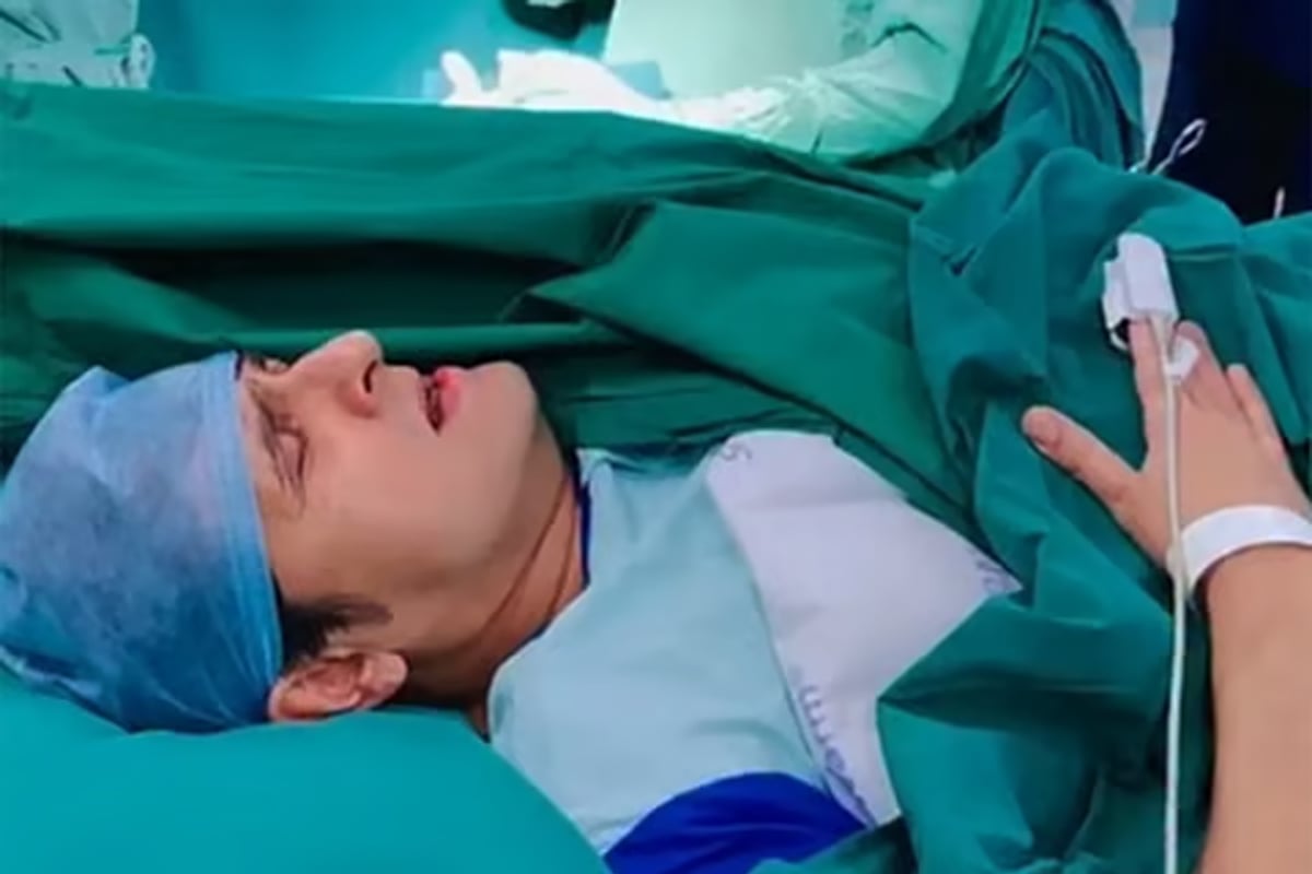 Sonu Nigam’s Finger Surgery: What Is a Digital Mucous Cyst?