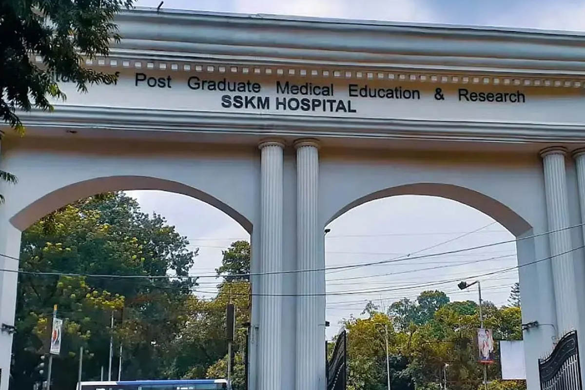 এবার সন্ধেতেও খোলা থাকবে সরকারি হাসপাতালের ওপিডি! বাংলার ‘স্বাস্থ্য’ ফেরাতে উদ্যোগী স্বাস্থ্যমন্ত্রী