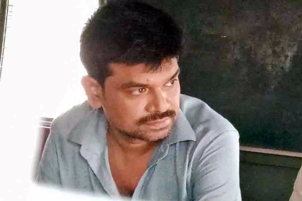 গ্যাংস্টারদের গর্দান যাবে বদলের বাংলায়! অস্ত্র-সহ পুলিশের জালে সুবোধ সিংয়ের ২ শাগরেদ
