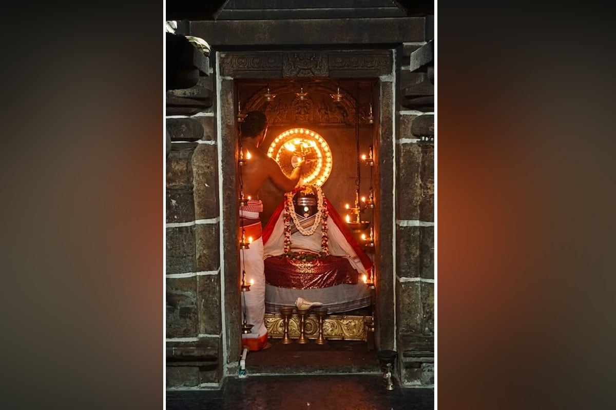 কাবেরীর তীরে মহাদেবের বিরল রূপে মোহিত ভক্তকুল, রামায়ণের সঙ্গে জুড়ে মন্দিরের ইতিহাস