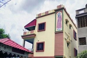 সোনাঝুরির জঙ্গলে টুলুর বিলাসবহুল বাড়ির খোঁজ! তল্লাশিতে আটক তিন, হুলস্থূল শান্তিনিকেতনে