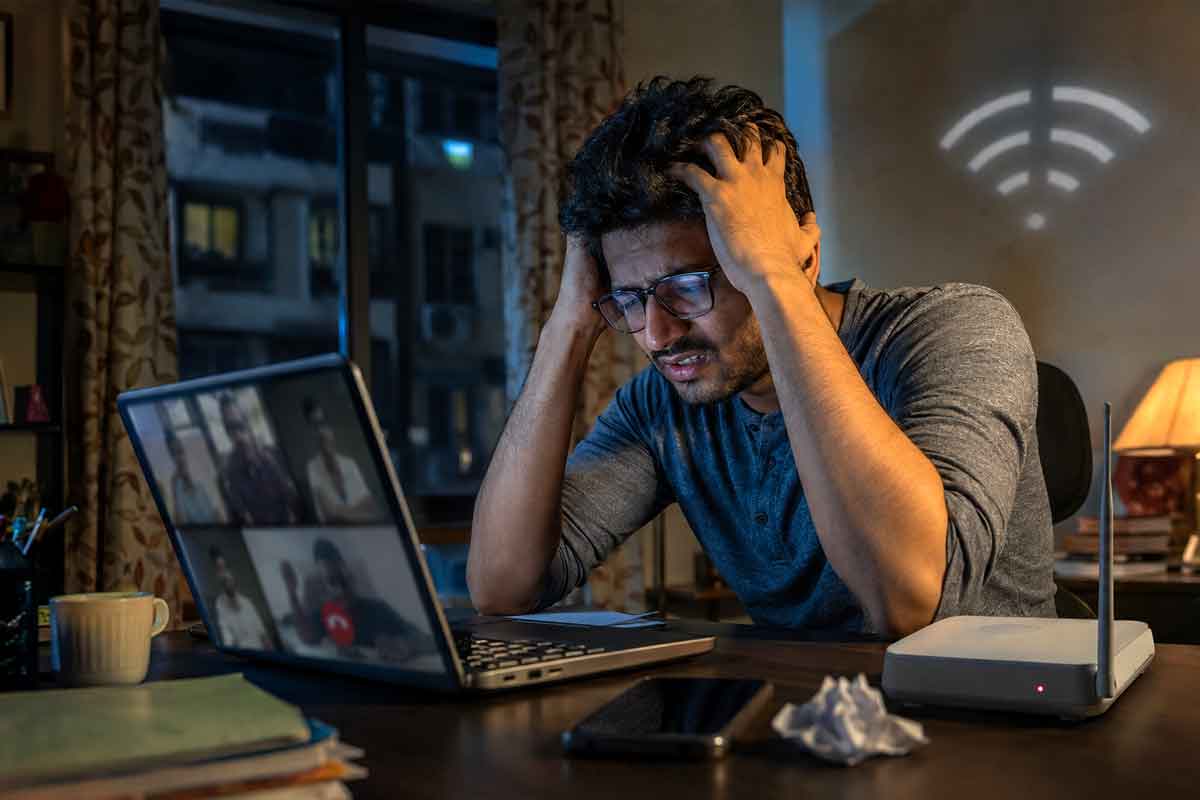 শামুকের গতির WiFi নিয়ে নাজেহাল? এই সহজ পদ্ধতিতেই হবে মুশকিল আসান