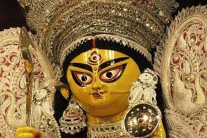১০৮ বছরের ঐতিহ্য-গরিমা অটুট, নতুন কমিটির হাতে সাড়ম্বরে বাগবাজারের খুঁটিপুজো