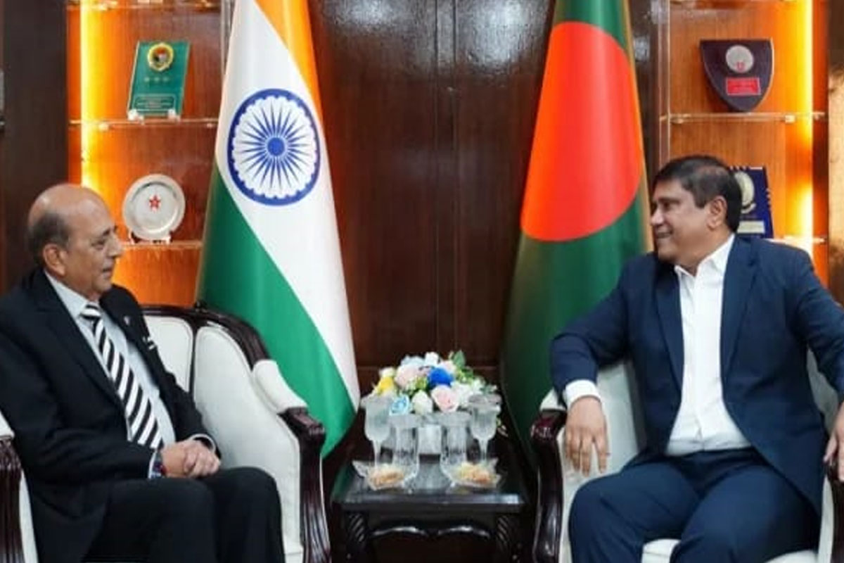 ঢাকা-দিল্লি সম্পর্কে নয়া অঙ্ক? প্রতিরক্ষা সহযোগিতা নিয়ে তারেকের উপদেষ্টার সঙ্গে বৈঠকে দীনেশ