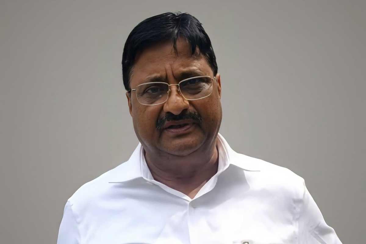 পদত্যাগ করলেন মমতার দাদা, আইএফএ নির্বাচনের আগে কেন এমন সিদ্ধান্ত অজিত বন্দ্যোপাধ্যায়ের?