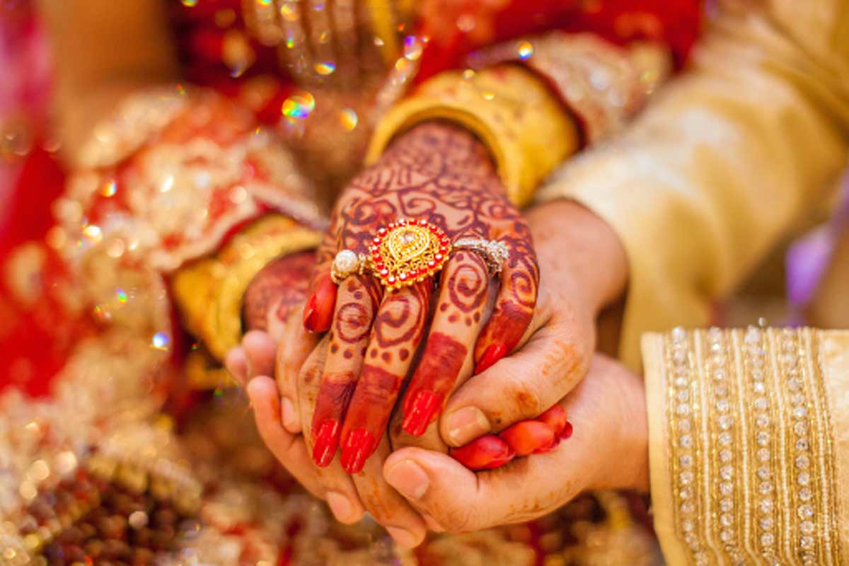 বঙ্গে নাবালিকা বিয়ে ও মাতৃত্ব: ক্রমবর্ধমান সামাজিক পচন রোধে সরকারের পদক্ষেপ প্রশংসনীয়