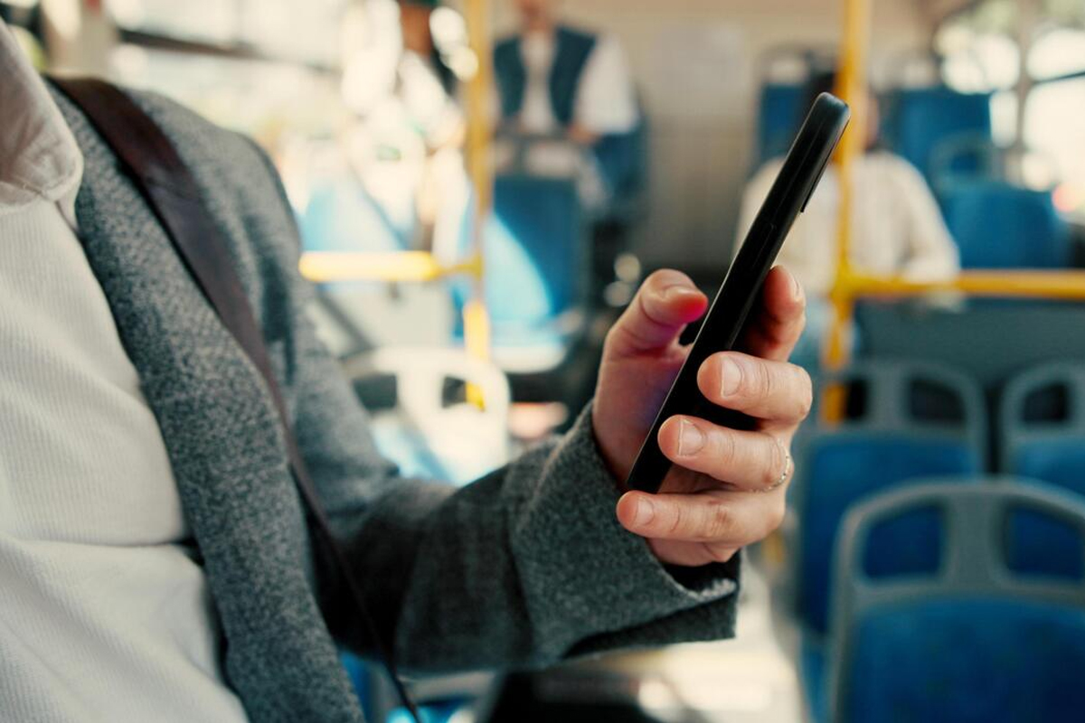 7 Simple Travel Habits to Reduce Neck, Shoulder and Back Pain