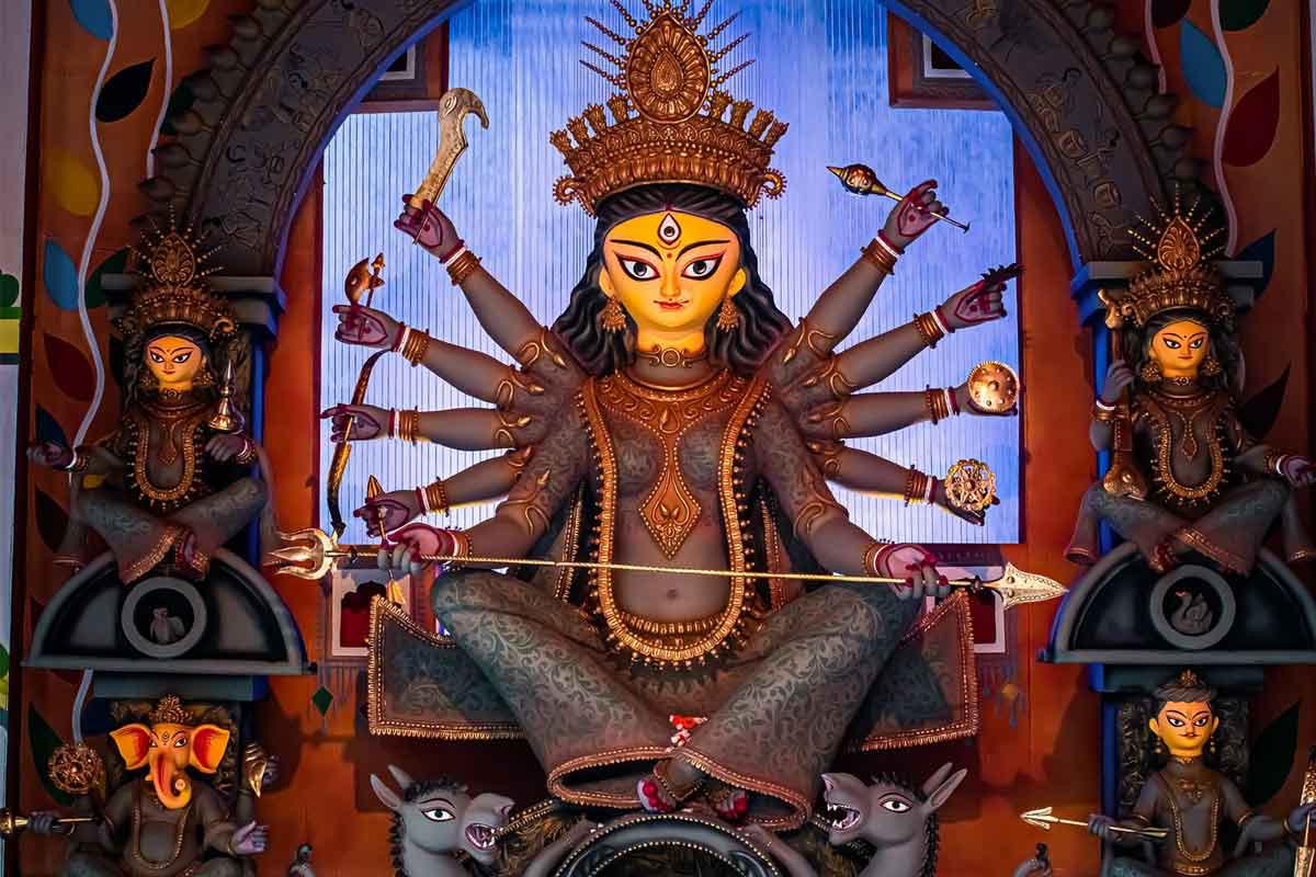 দুর্গাপুজো করছেন? বাস্তু মেনে এই দিকে রাখুন প্রতিমা, নইলে হতে পারে সর্বনাশ!