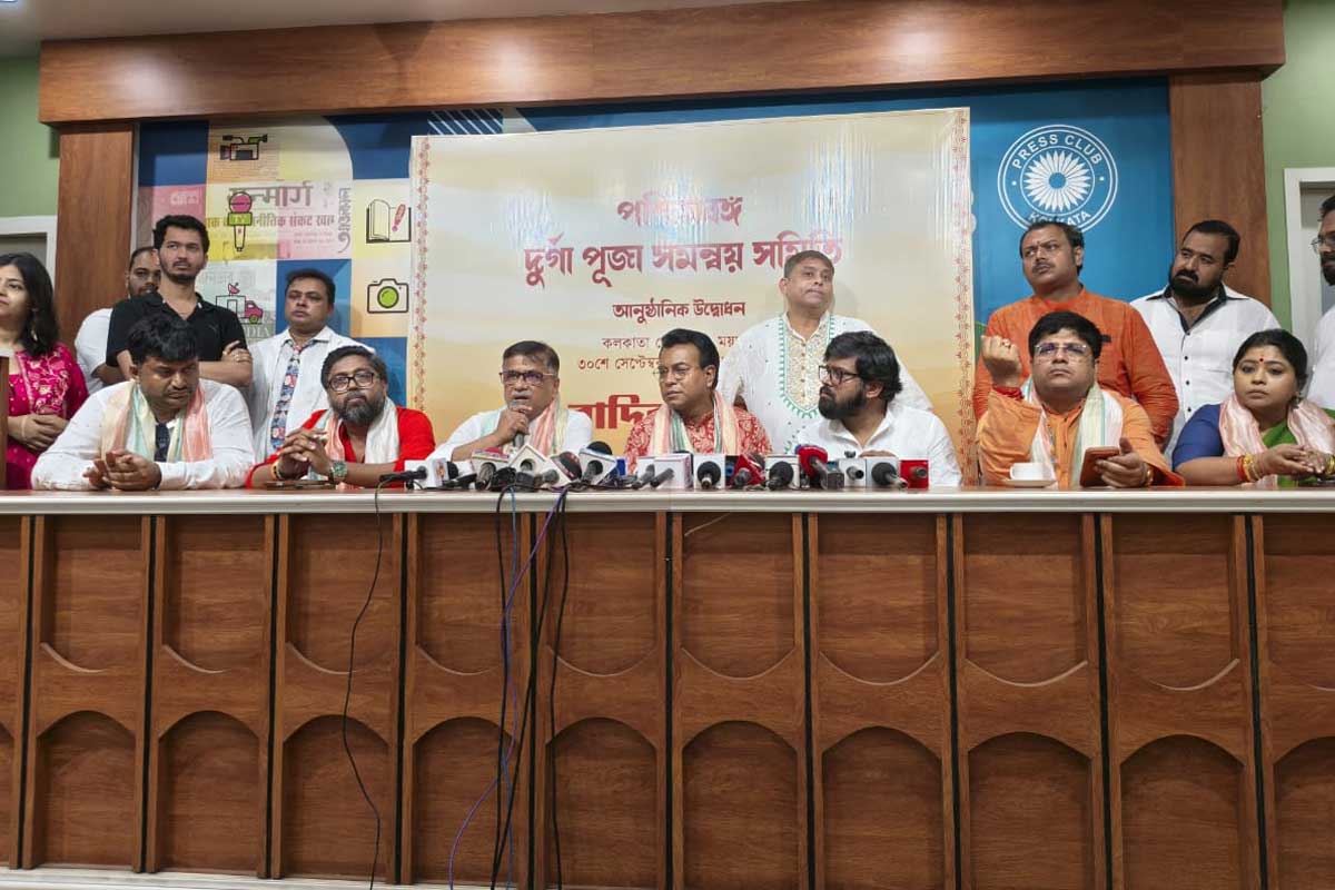 পুজোয় আর নয় ভিআইপি পাস! দুর্গাপুজো সমন্বয় কমিটির বৈঠকে বড় সিদ্ধান্ত, কী জানালেন রুদ্রনীল?