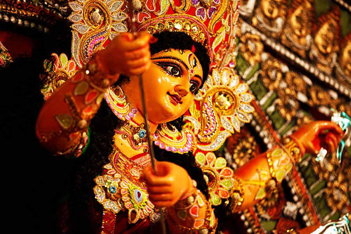 দুর্গাপুজোয় বেলগাছ ছাড়াই সম্ভব দেবীর আবাহন? কী বলছে শাস্ত্র