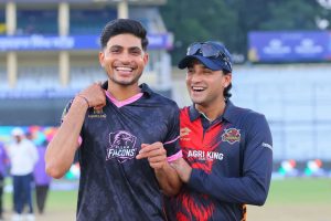 পাঞ্জাব লিগে গিলের চার-ছক্কার তাণ্ডব থামাতে বল হাতে অভিষেক, দুই বন্ধুর দ্বৈরথে জিতল কে?