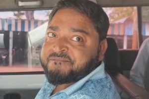 মুখ্যমন্ত্রীকে নিয়ে কুরুচিকর পোস্ট! গ্রেপ্তার গোঘাটের তৃণমূল নেতা ফিরোজ আলি