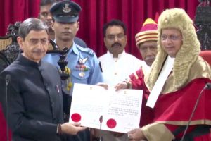 ৪৫ তম প্রধান বিচারপতি পেল কলকাতা হাই কোর্ট, রবীন্দ্র ভিঠালরাও ঘুগের শপথে রাজ্যপাল-মুখ্যমন্ত্রী