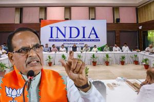‘হারের আগাম বাহানা দিচ্ছে’, ইন্ডি জোটকে কটাক্ষ বিজেপির, অখিলেশদের চ্যালেঞ্জ, ‘রাহুলকে নেতা মানুন’