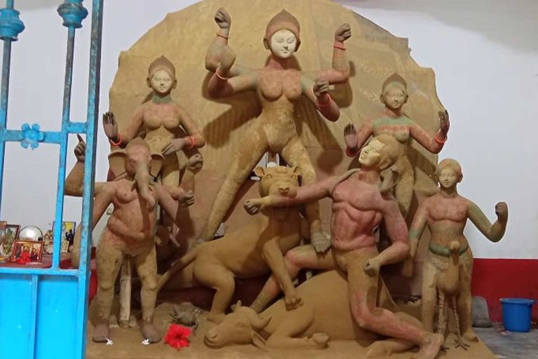 মোচার বড়ায় তুষ্ট উমা, বাংলার কোথায় পূজিত হন চতুর্ভুজা দেবী?