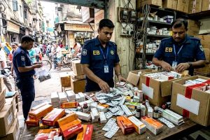 বাজারে ছড়িয়ে জাল, মেয়াদোত্তীর্ণ ওষুধ! বড়বাজারে হঠাৎ হানা ইবি এবং ড্রাগ কন্ট্রোলের 
