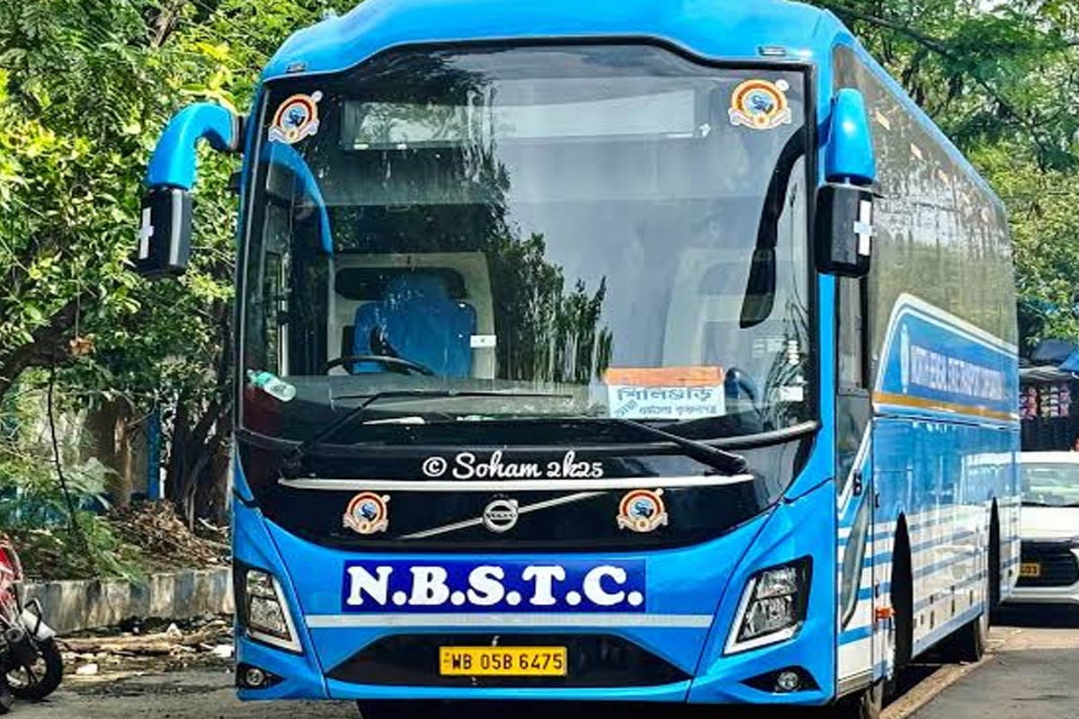 সরকারি বাসে মহিলাদের ফ্রি পরিষেবা দিতে হিমশিম! পুজোর মুখে ২৫ কোটি চাইল এনবিএসটিসি
