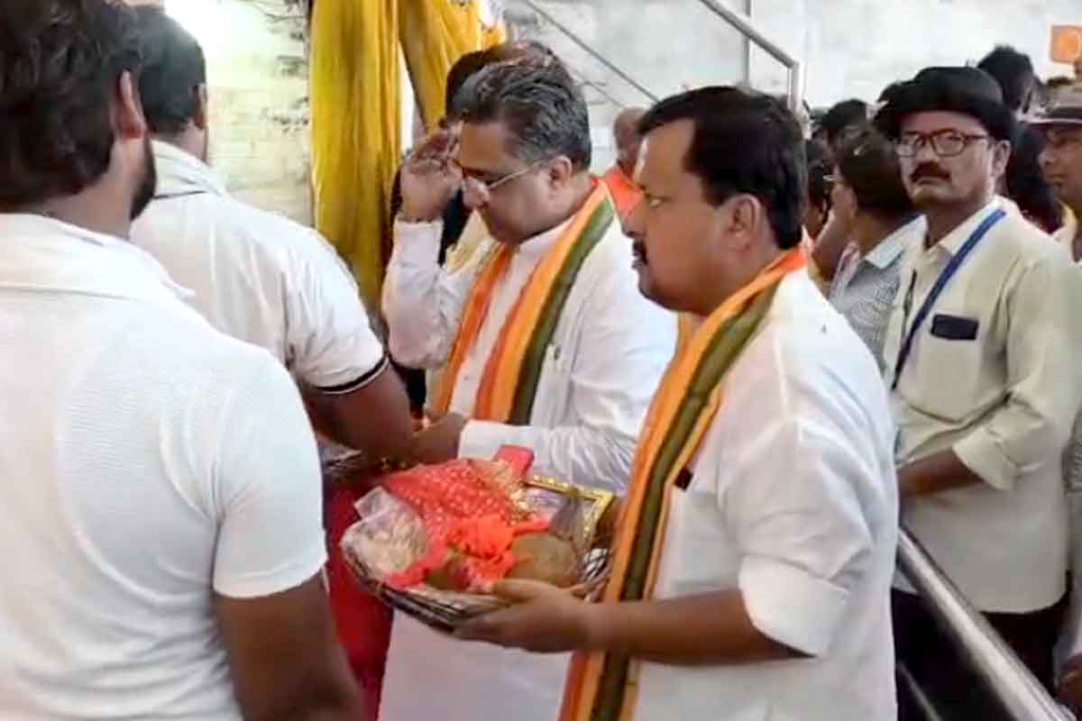 বঙ্গে এসে সাগরে ডুব নীতীনের, গঙ্গাসাগরকে জাতীয় মেলার স্বীকৃতি নিয়ে দিলেন বড় ইঙ্গিত