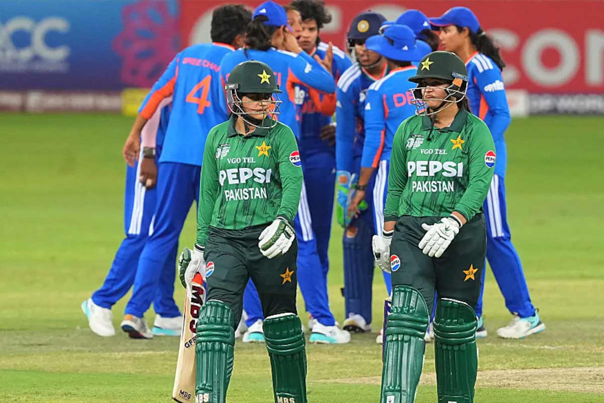 ৫৫ রানে অলআউট, তারাই নাকি সেরা! ভারতের কাছে লজ্জার হারেও আজব যুক্তি পাকিস্তানের