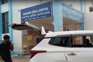 বিশ্বকর্মা পুজোর জন্য মেলেনি অ্যাম্বুল্যান্স! ভাড়া গাড়িতেই সন্তান প্রসব, উত্তেজনা পানাগড়ে