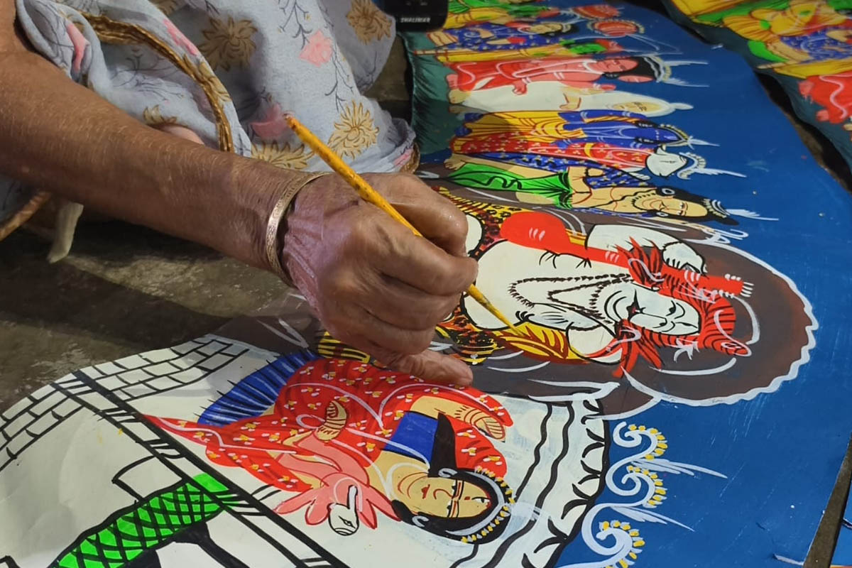 At 80, Reba Pal Keeps Bengal’s Chalchitra Art Alive