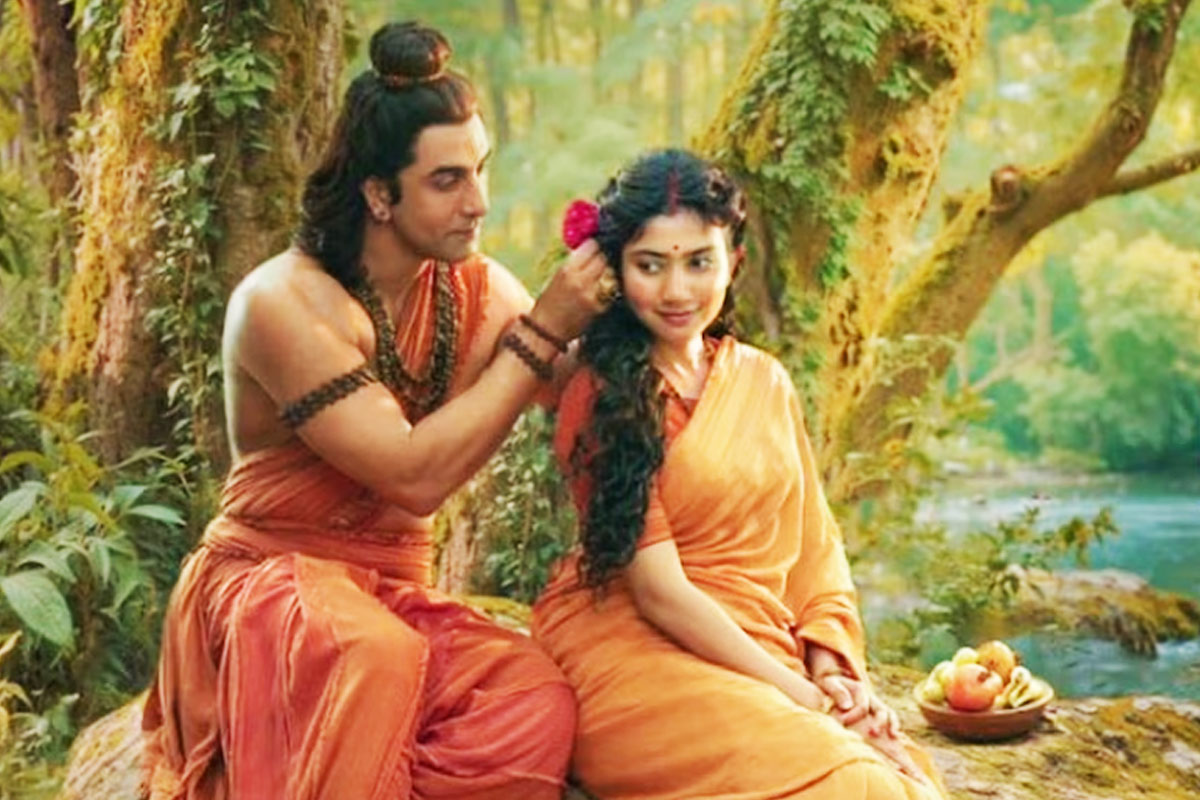 ‘রামায়ণ’ ব্লকবাস্টার করতে গণেশভক্ত রণবীরের চমক! গান-পোস্টারে নজরকাড়া রাম-সীতার প্রেমময় মুহূর্ত
