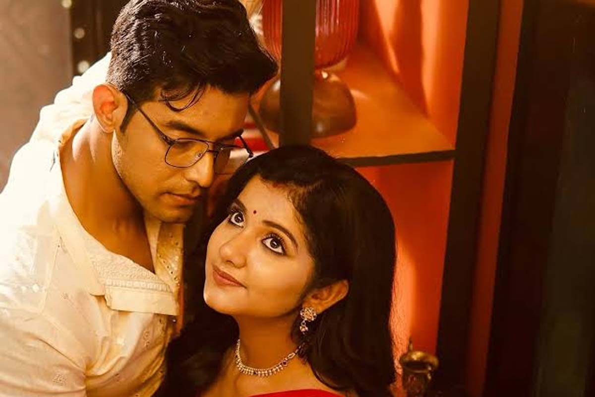 Avika Malakar sparks engagement rumours with a diamond ring
