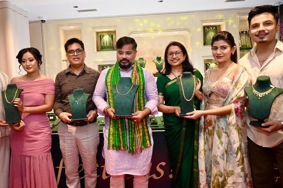 ঐতিহ্য ও আধুনিকতার মেলবন্ধন! পুজোর আগে ‘রিফ্লেকশনস’ কালেকশন নিয়ে হাজির শ্যামসুন্দর জুয়েলার্স