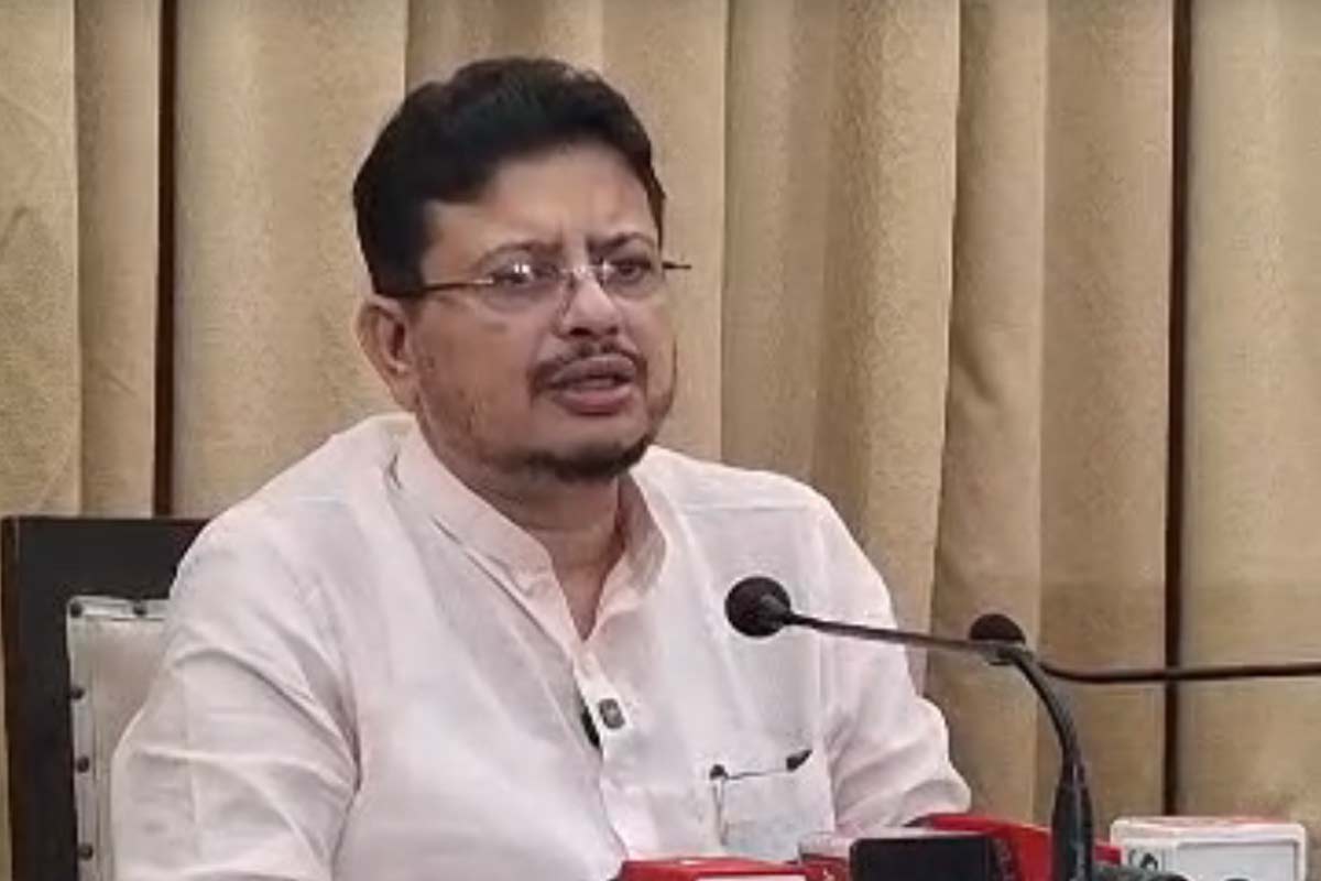কালীঘাট তৃণমূল আসলে বিজেপির লক্ষ্মীপেঁচা! ‘বুক ফুলিয়ে ঘুরছে’, সেটিংয়ের আশঙ্কা ঋতব্রতর