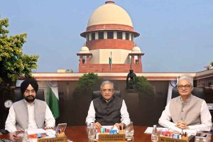 প্রশ্নের মুখে SIR, স্থগিতাদেশ চেয়ে প্রধান বিচারপতিকে চিঠি প্রাক্তন নৌসেনা প্রধান-সহ ২০০০ জনের