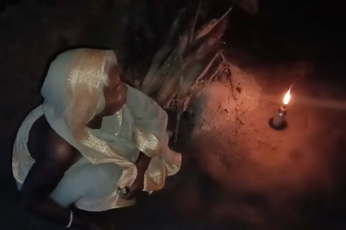 MLA initiates electric connection to house in Sagar