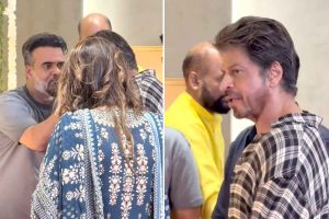 ‘তিলক কেটে দিন’, গণপতি দর্শনে গিয়ে পুরোহিতকে আবদার শাহরুখের, বাদশার ভক্তিতে মুগ্ধ নেটপাড়া