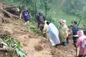 ভারী বৃষ্টিতে সিকিমের রিম্বিতে ফের ভূমিধস, অবরুদ্ধ সড়ক, বিছিন্ন যোগাযোগ ব্যবস্থা!