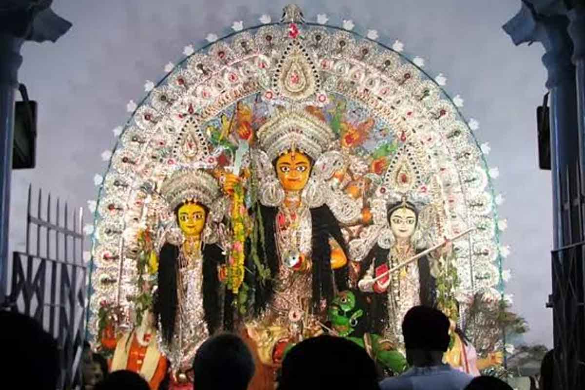 Explore Surul Rajbari’s traditional Durga Puja 2026