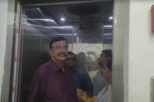 পুলিশ সহযোগিতা করছে না! নালিশ নিয়ে সপরিবারে বিজেপি অফিসে তারক সিং